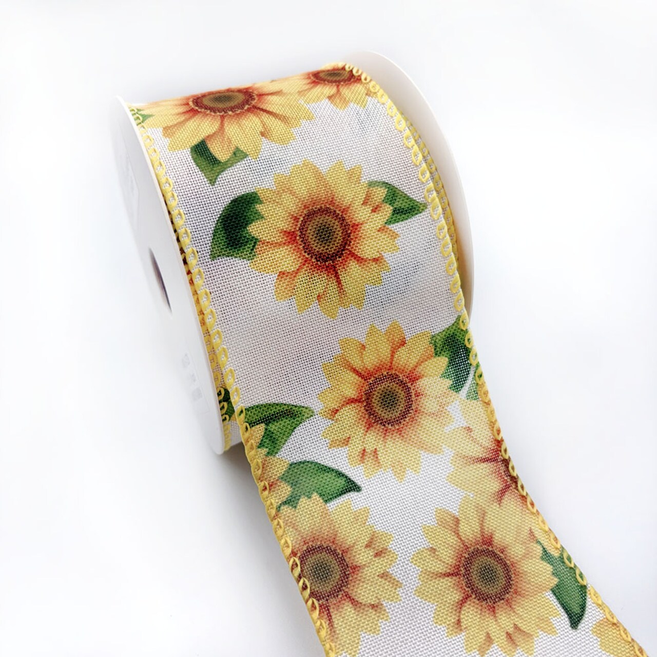 Designer’s Shop Sunflower Wired Ribbon 2.5 Inch x 10 Yards – White Linen Look Ribbon with Yellow Sunflowers and Green Leaves, WR 63-5228